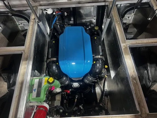 Slide: The Image of Montara 25' SURF BOSS 2.0 CW 2023 - 5