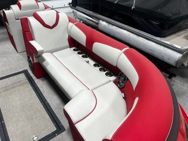 Slide: The Image of Montara 25' SURF BOSS 2.0 CW 2023 - 9