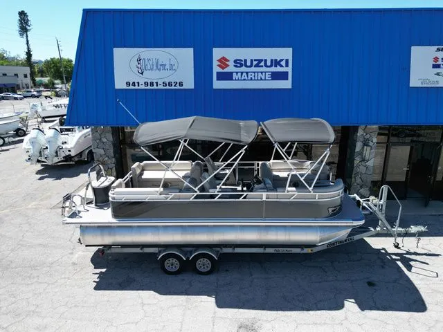 The Image of Tahoe 2385 Quad lounger 2026 - 1