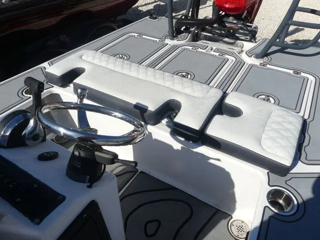 Slide: The Image of Xplor X7 2021 - 8