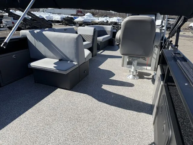 Slide: The Image of Angler Quest 8524 Family Fish PRO 2025 - 11