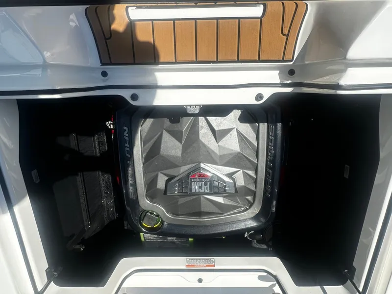 Slide: The Image of Nautique G25 2021 - 19