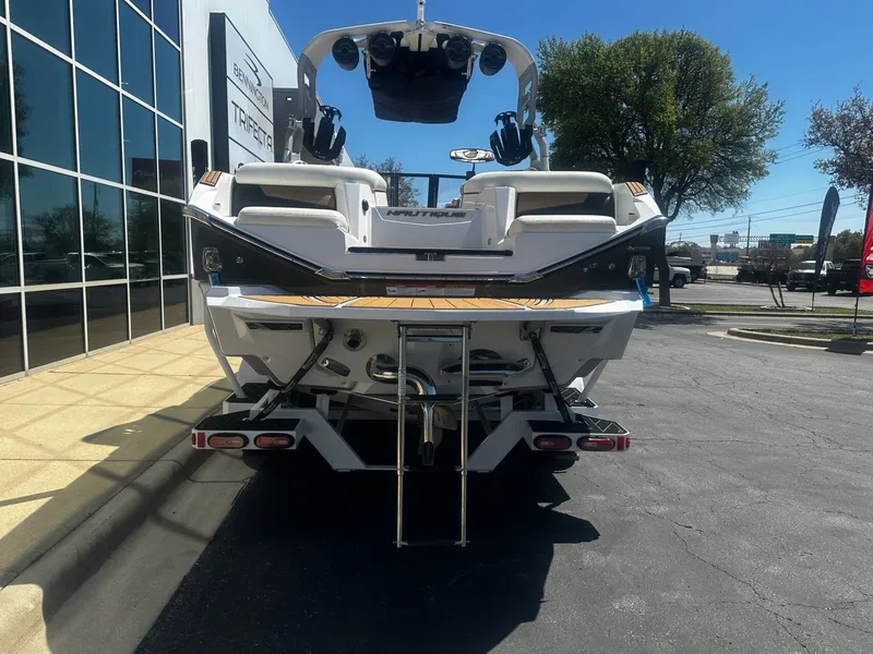 Slide: The Image of Nautique G25 2021 - 5