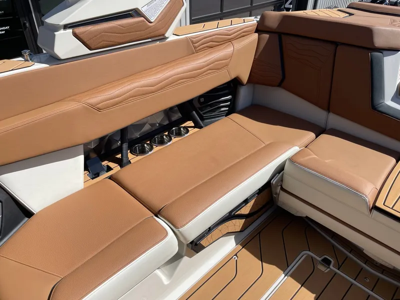 Slide: The Image of Nautique G23 2026 - 11