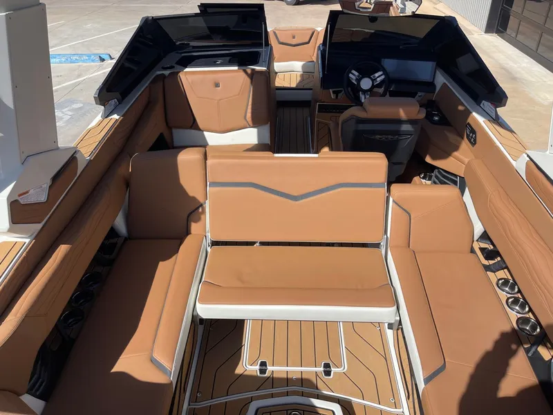 Slide: The Image of Nautique G23 2026 - 16