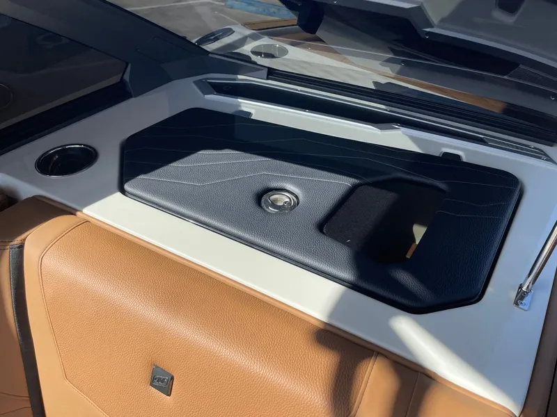 Slide: The Image of Nautique G23 2026 - 22