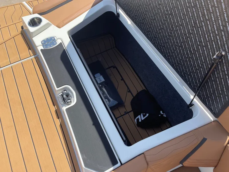 Slide: The Image of Nautique G23 2026 - 29