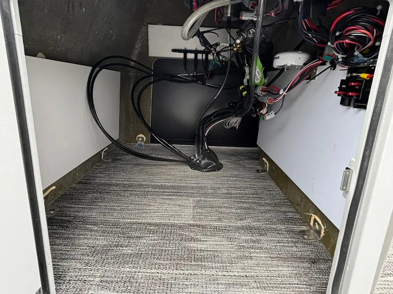 Slide: The Image of Bentley Pontoons 223 Bolt 2026 - 15