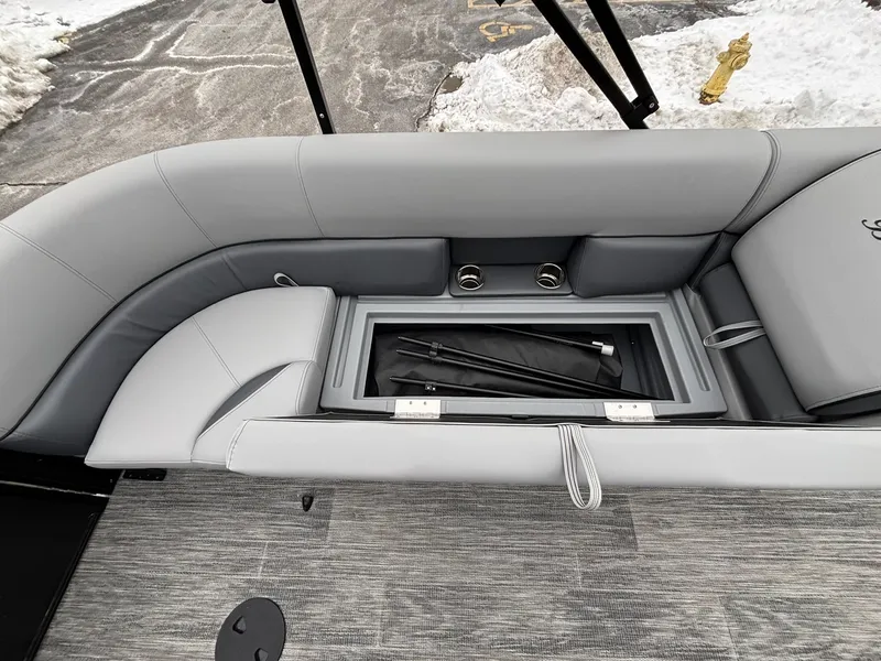 Slide: The Image of Bentley Pontoons 223 Bolt 2026 - 23