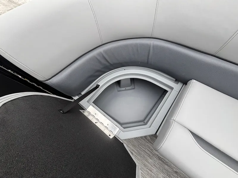 Slide: The Image of Bentley Pontoons 223 Bolt 2026 - 24