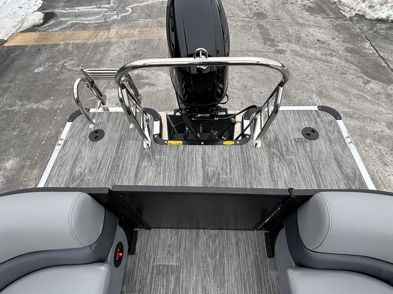 Slide: The Image of Bentley Pontoons 223 Bolt 2026 - 29