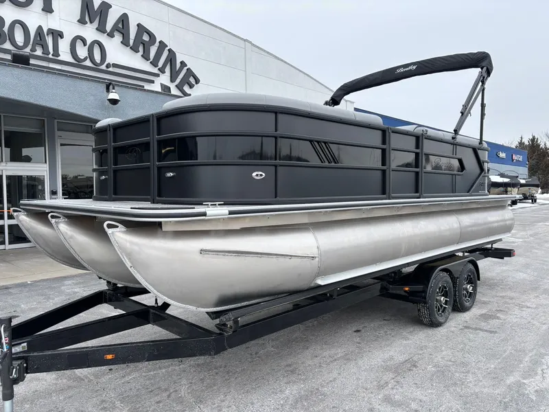 Slide: The Image of Bentley Pontoons 223 Bolt 2026 - 3