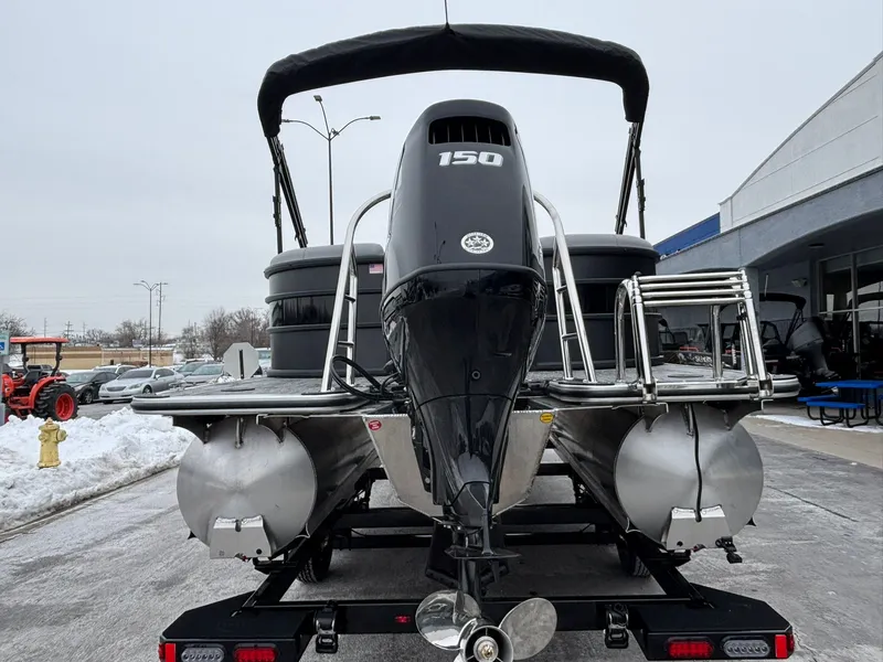 Slide: The Image of Bentley Pontoons 223 Bolt 2026 - 6