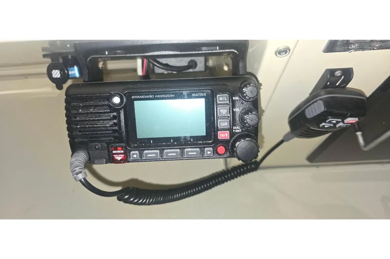 Slide: The Image of Standard Horizon radio on 1986 Tollycraft 34 Sundeck Yacht. - 11