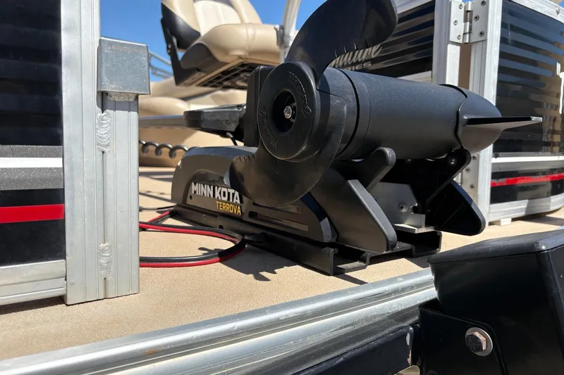Slide: The Image of Minn Kota Terrova motor on 2013 Sun Tracker Fishin' Barge 22 DLX pontoon boat. - 6