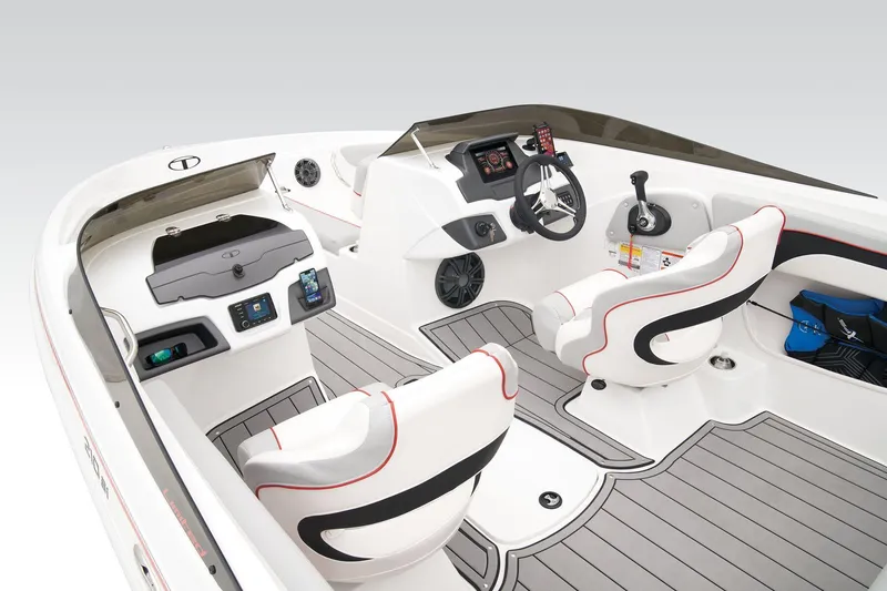 Slide: The Image of Tahoe 210 Si Limited 2024 - 10