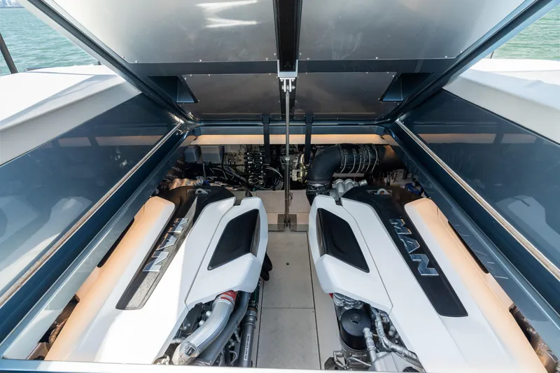 Slide: The Image of CNM CONTINENTAL 54 SuperSport 2024 - 58
