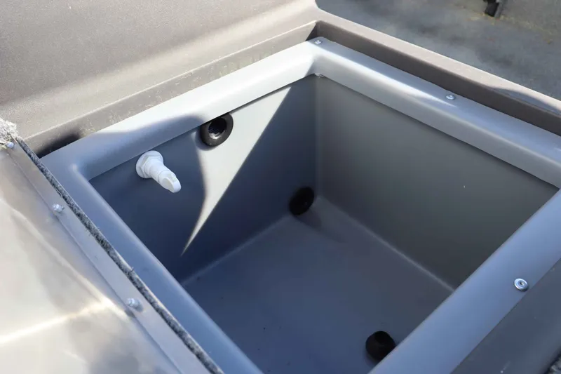 Slide: The Image of Interior of Tracker 17 BassCLSXL 2023 boat. - 7