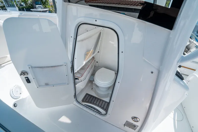 Slide: The Image of Sea Hunt Ultra 255 SE 2024 - 21