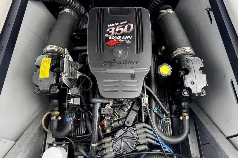 The Image of MerCruiser 350 MAG MPI engine in 2005 Centurion Elite V-Drive boat. - 1
