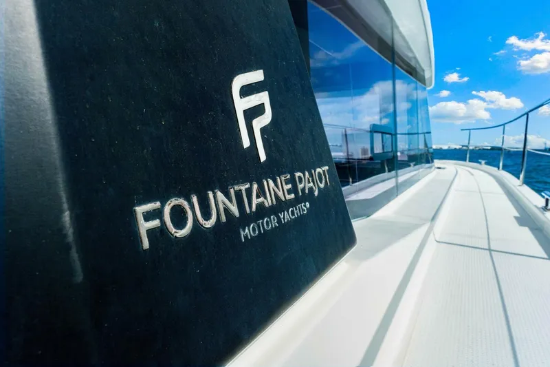 Slide: The Image of 2021 Fountaine Pajot MY4.S motor yacht, sleek design, ocean view, sunny day. - 35