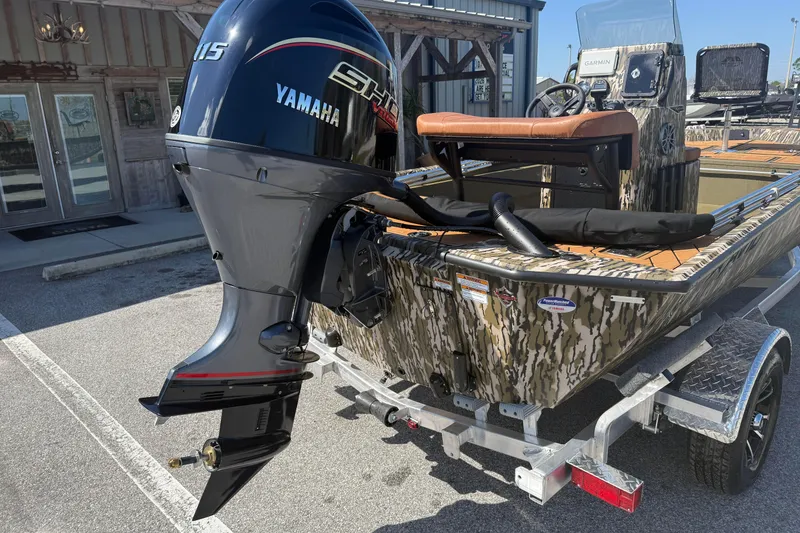 Slide: The Image of 2026 Avid 18 Rogue CC boat with Yamaha outboard motor on trailer. - 4
