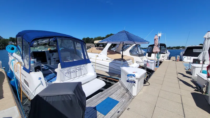 The Image of Crownline Boats 290 CR 2003 - 0