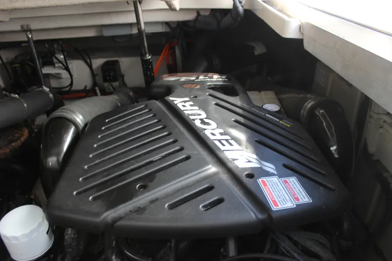 Slide: The Image of Engine compartment of a 2006 Sea Ray 40 Sundancer with Mercury engine. - 20