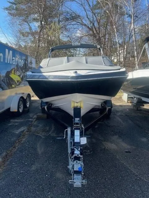 Slide: The Image of Yamaha SX195 2018 - 4