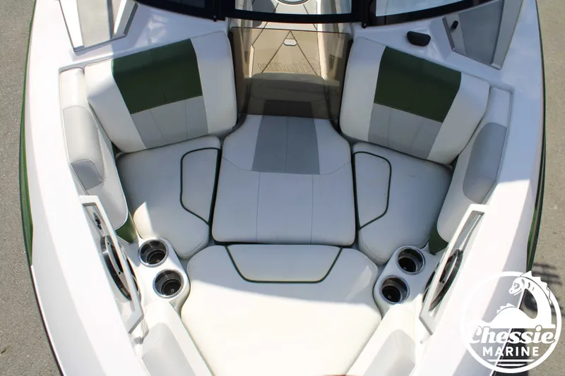 Slide: The Image of Malibu Wakesetter 20 VTX 2021 - 23