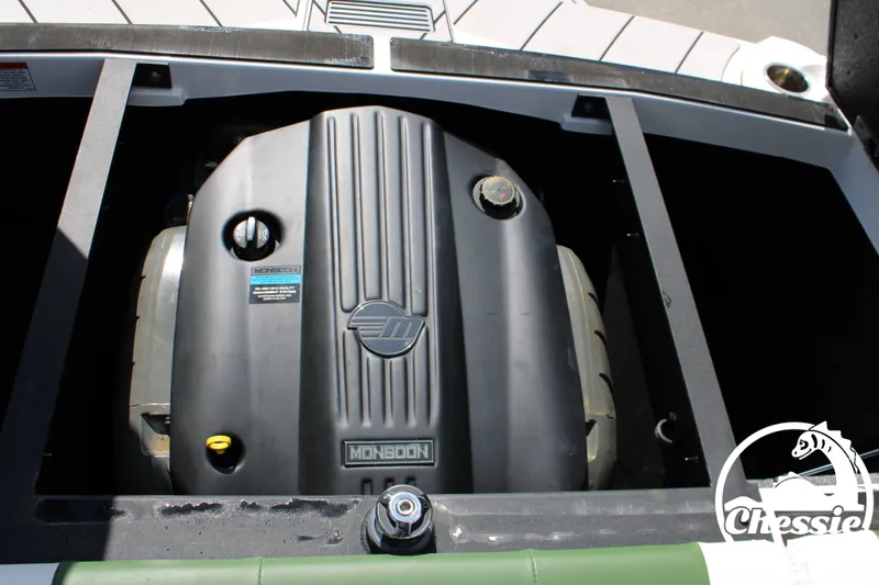 Slide: The Image of Malibu Wakesetter 20 VTX 2021 - 27