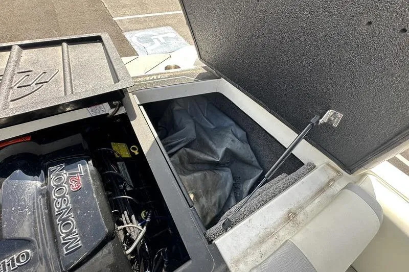 Slide: The Image of 2018 Malibu Wakesetter 21 VLX engine compartment with Monsoon 62 motor. - 30