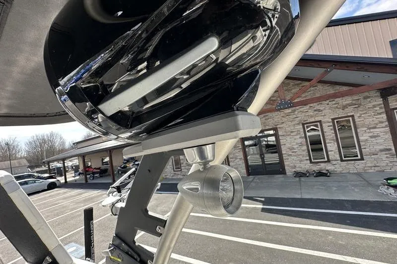 Slide: The Image of 2018 Malibu Wakesetter 21 VLX boat detail with sleek design and modern features. - 35