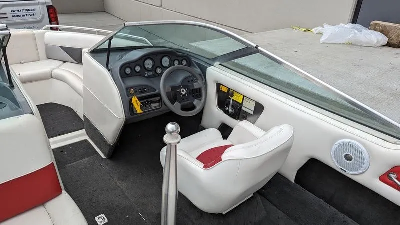 Slide: The Image of MasterCraft Maristar 225 1993 - 11