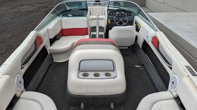 Slide: The Image of MasterCraft Maristar 225 1993 - 8