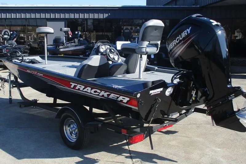 The Image of Tracker Pro Team 175 TXW 2017 - undefined