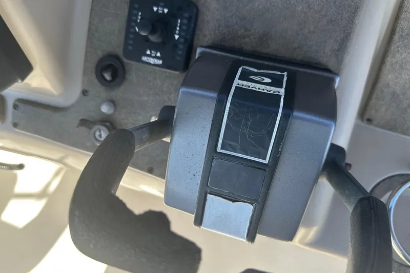 Slide: The Image of Close-up of 2005 Carver 360 Sport Sedan control panel with throttle lever. - 16