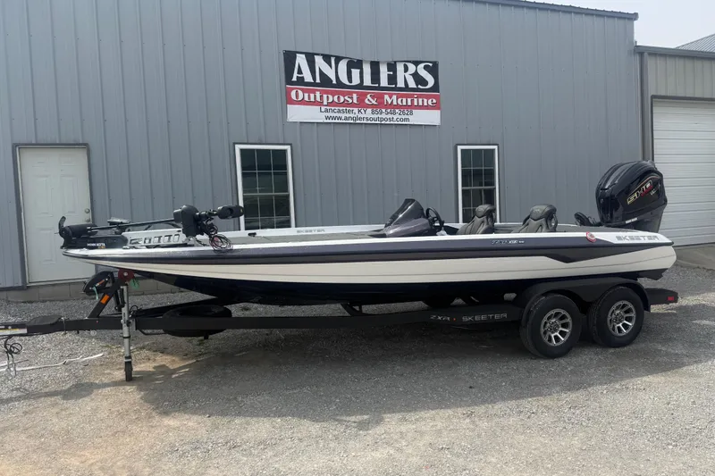 Slide: The Image of 2026 Skeeter ZXR21 SE boat on trailer at Anglers Outpost & Marine. - 2