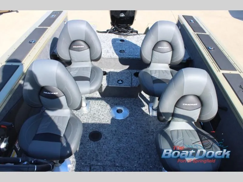 Slide: The Image of Interior of 2026 Targa V18 Combo with four gray seats. - 15