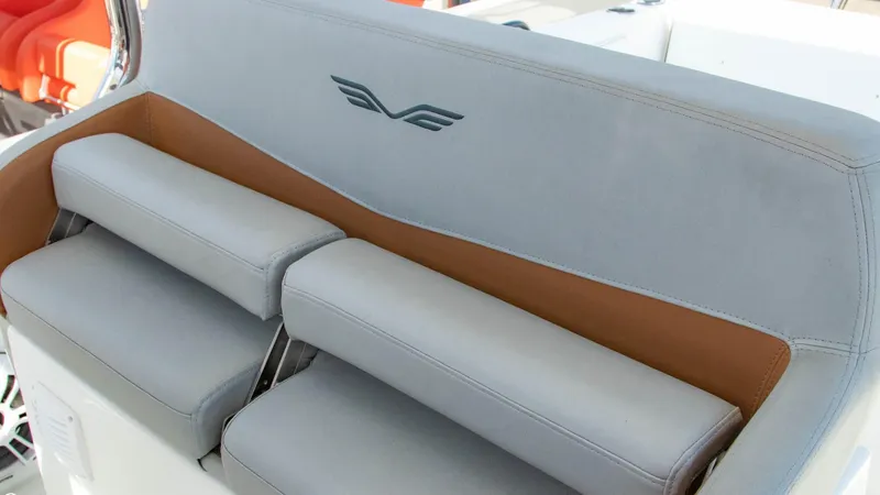 Slide: The Image of Beneteau Flyer 9 SUNdeck 2022 - 18