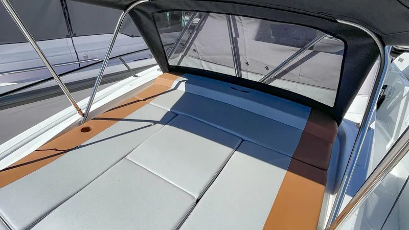 Slide: The Image of Beneteau Flyer 9 SUNdeck 2022 - 5