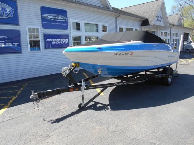 Slide: The Image of Crownline Boats 205 SS 2019 - 12