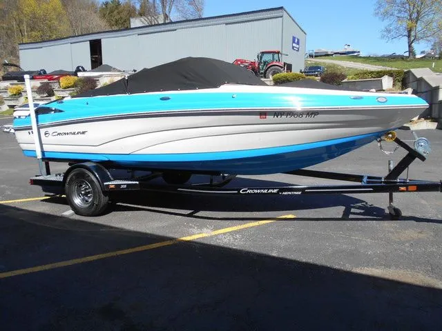 Slide: The Image of Crownline Boats 205 SS 2019 - 14