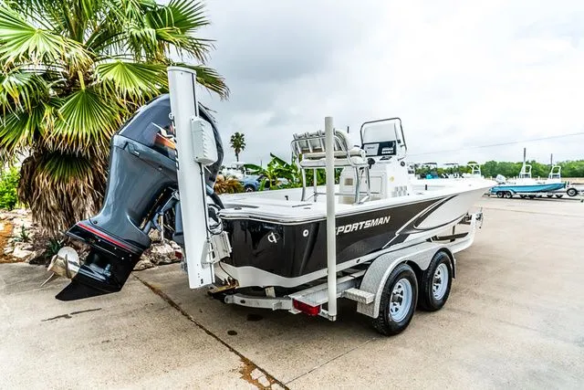 Slide: The Image of Sportsman 214TB 2016 - 3