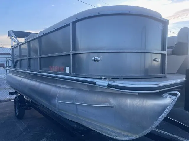 The Image of Bentley Pontoons 20LE 2023 - 1