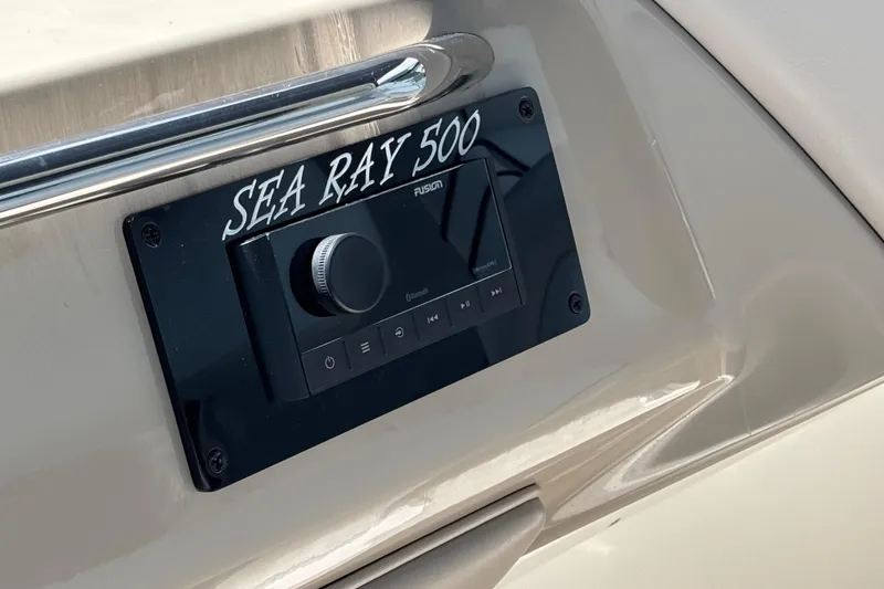 Slide: The Image of Control panel on a 1998 Sea Ray 500 Sundancer yacht. - 9