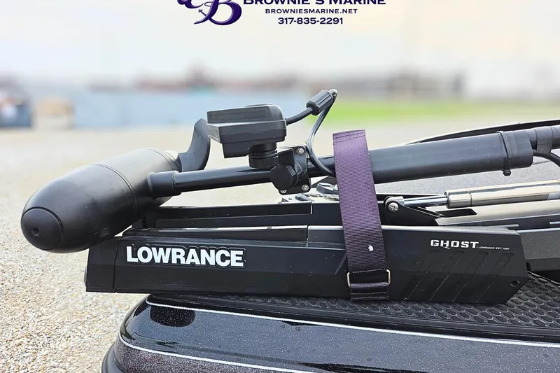 Slide: The Image of 2023 Ranger Z520R with Lowrance Ghost trolling motor, showcased by Brownie's Marine. - 4