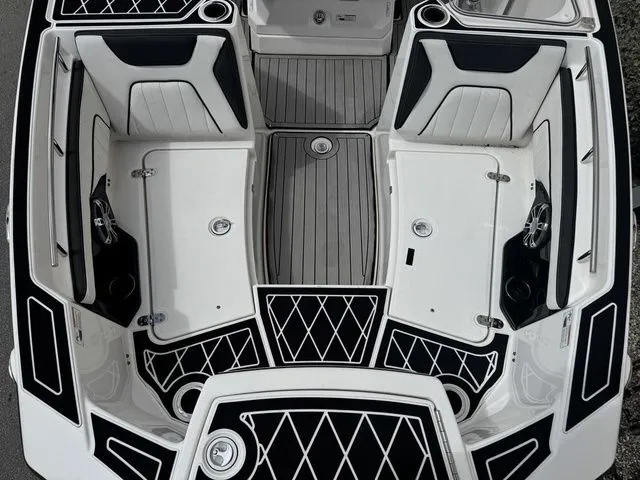 Slide: The Image of Yamaha 255 FSH Sport E 2021 - 11