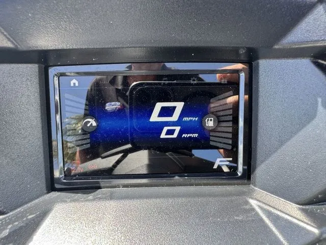 Slide: The Image of Yamaha VX Limited 2026 - 15