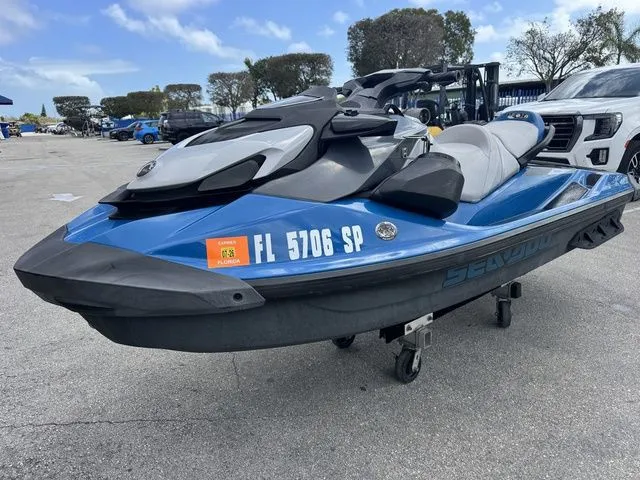 Slide: The Image of Sea-Doo GTI SE 130 2020 - 4